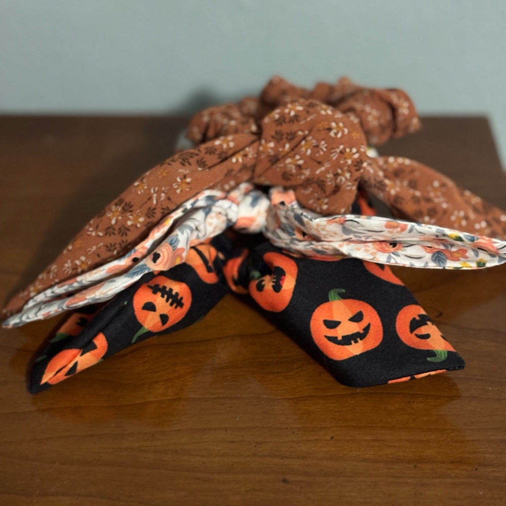 Women’s/Girl’s Bow Scrunchies